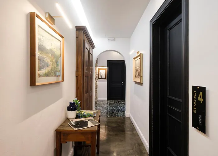 Kemani Sara - Boutique Olbia