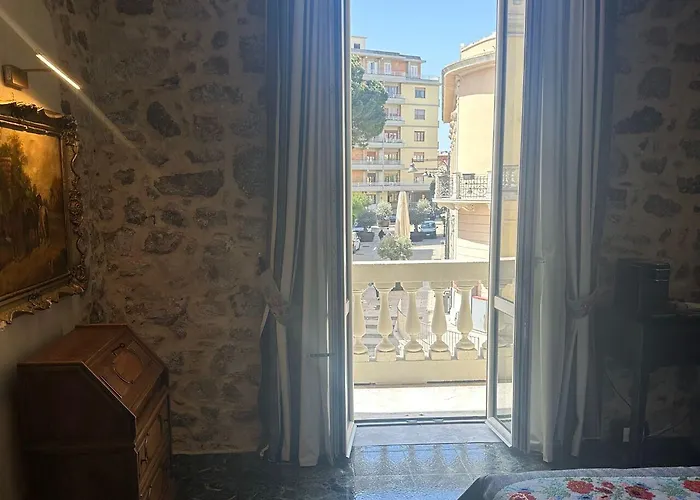 Kemani Sara - Boutique Nocleg ze śniadaniem Olbia