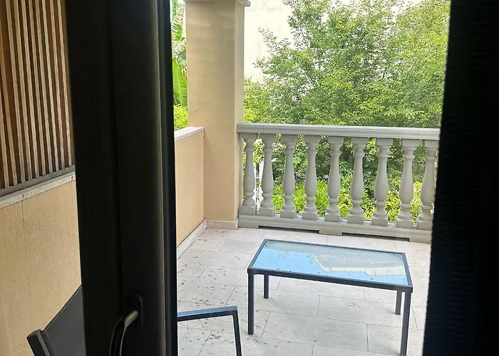 Kemani Sara - Boutique Olbia