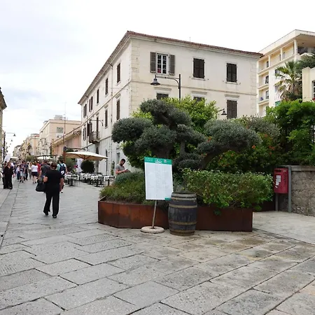 Bed & Breakfast Kemani Sara Olbia