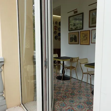 Kemani Sara Bed & Breakfast