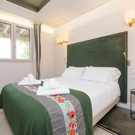 فندق مبيت وإفطار Kemani Sara - Boutique