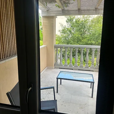 Kemani Sara - Boutique أولبيا