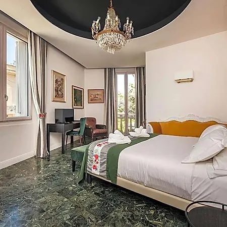 Kemani Sara - Boutique Olbia