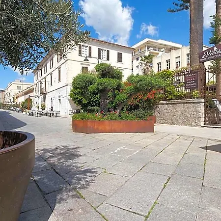 Kemani Sara - Boutique 4* Olbia