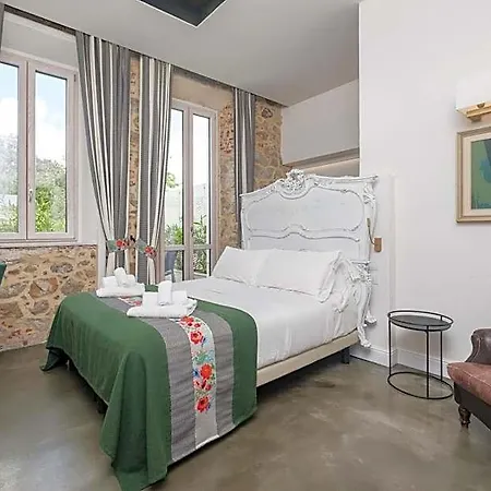 Kemani Sara - Boutique Olbia