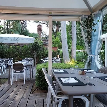 Kemani Sara - Boutique فندق مبيت وإفطار 4*